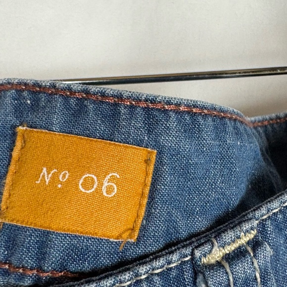 Pilcro Wide-Leg Jeans in Medium Blue Wash - Picture 4 of 8